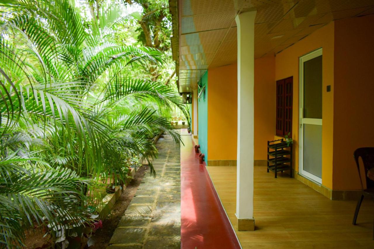 Palitha Homestay Sigirîya Extérieur photo