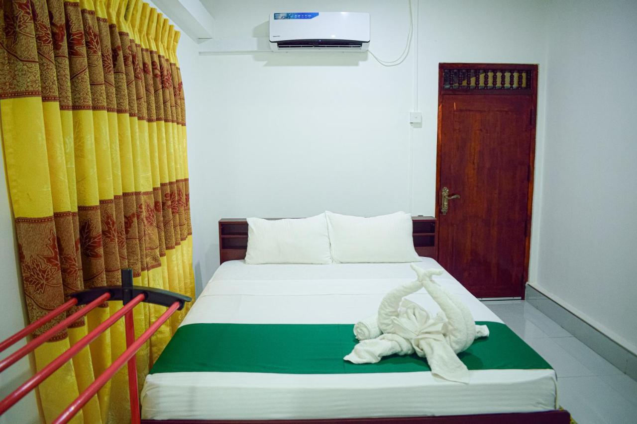 Palitha Homestay Sigirîya Extérieur photo