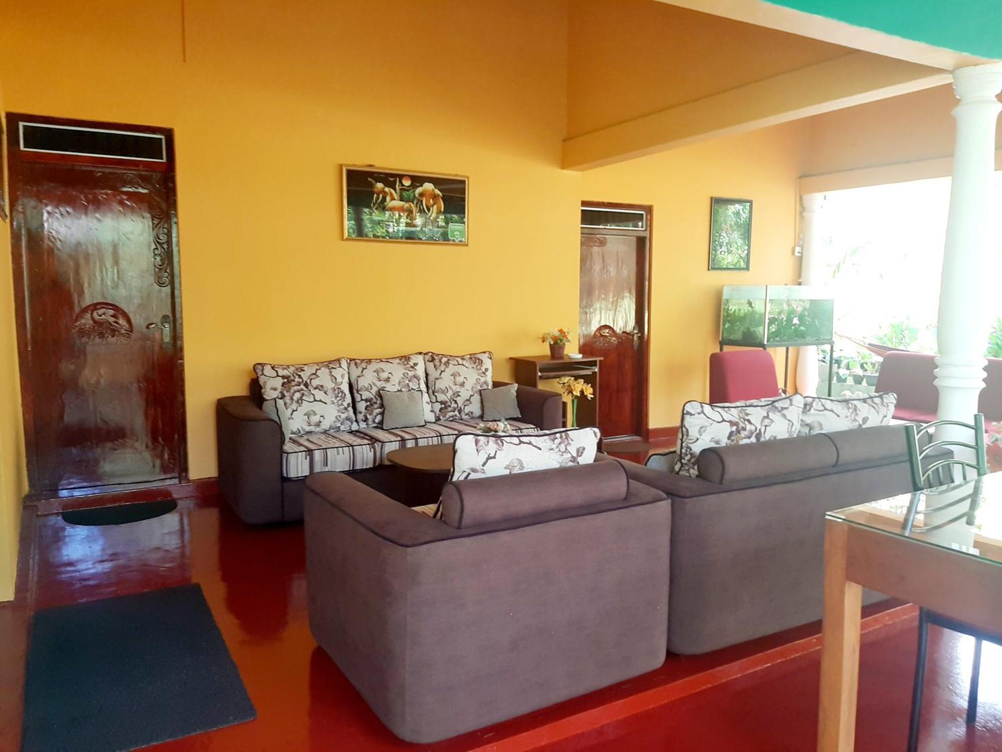 Palitha Homestay Sigirîya Extérieur photo