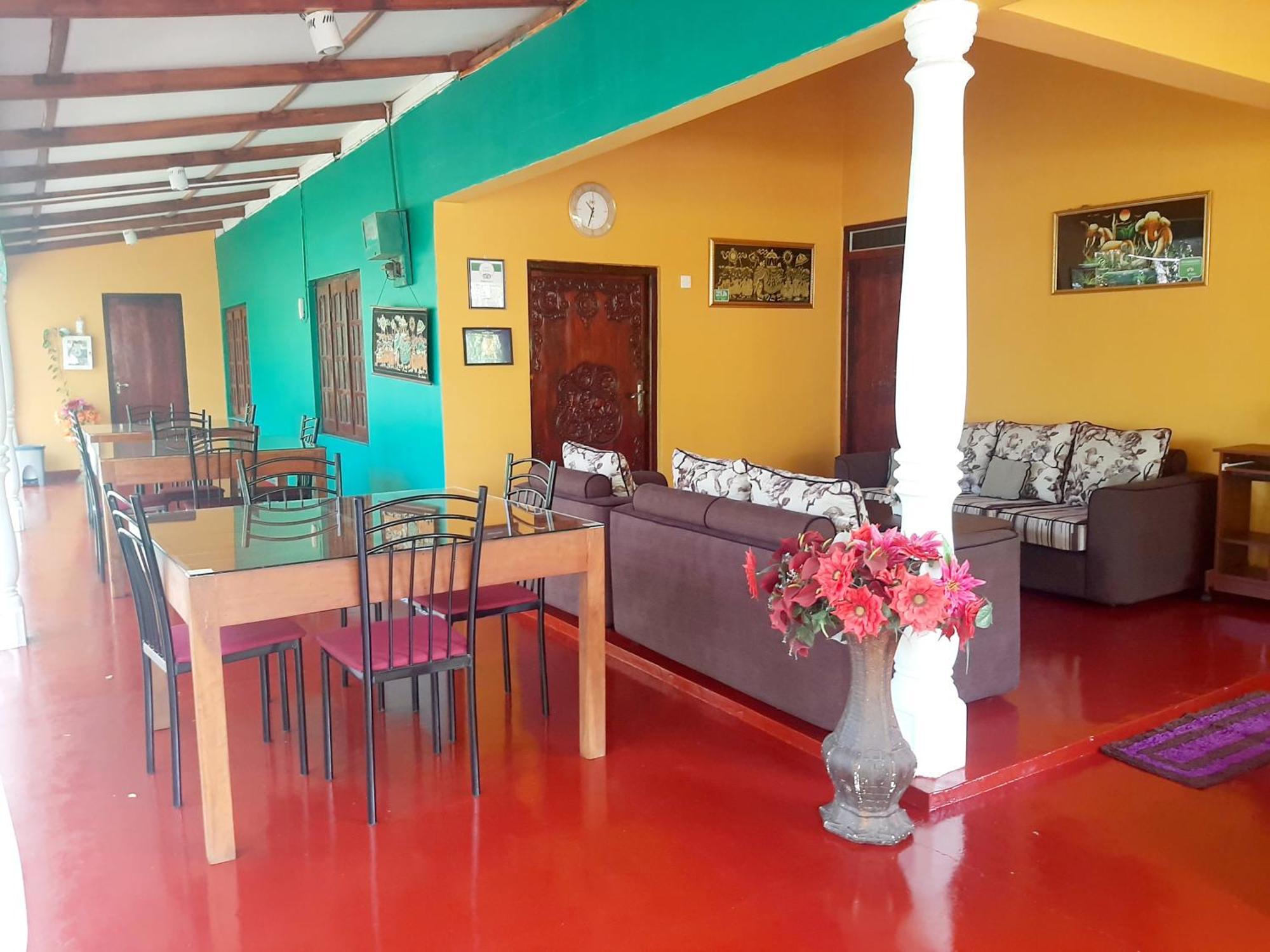 Palitha Homestay Sigirîya Extérieur photo