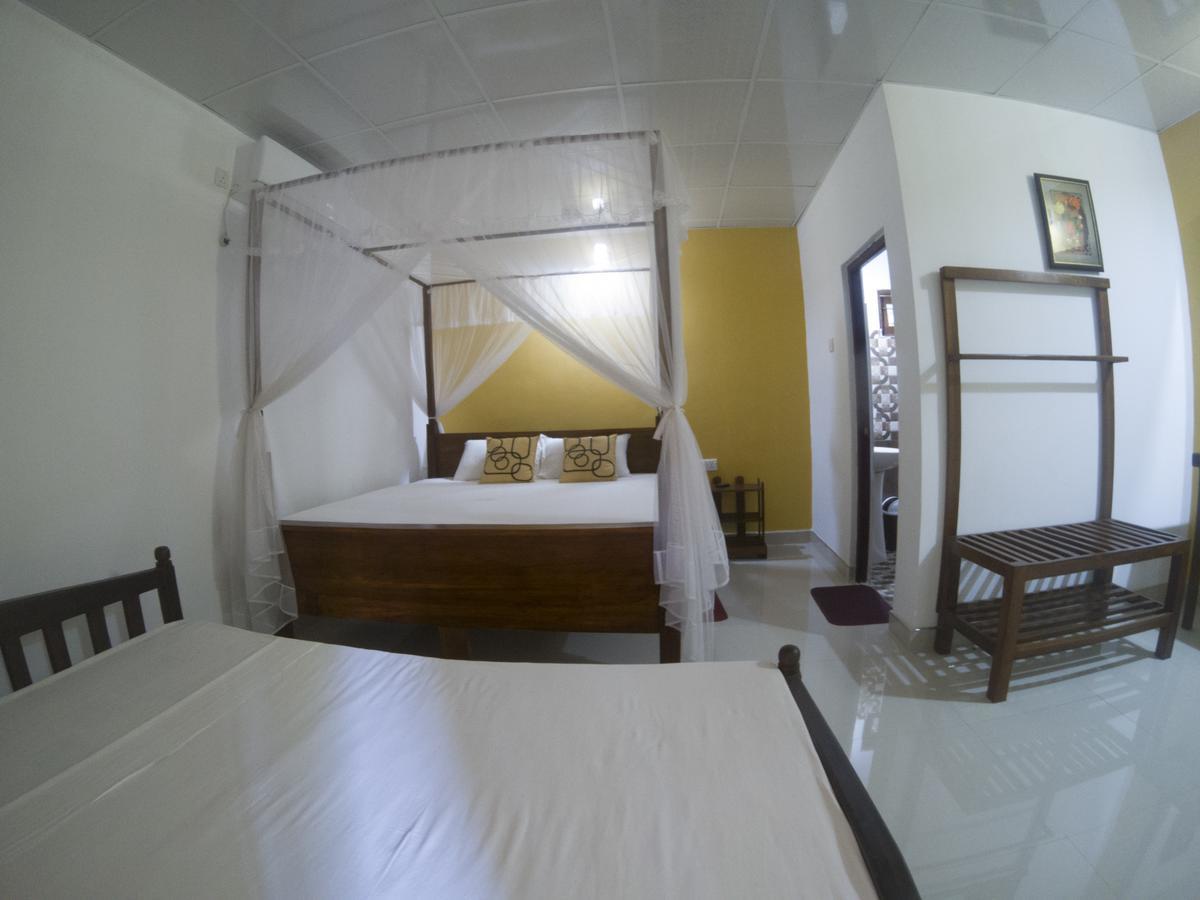 Palitha Homestay Sigirîya Extérieur photo