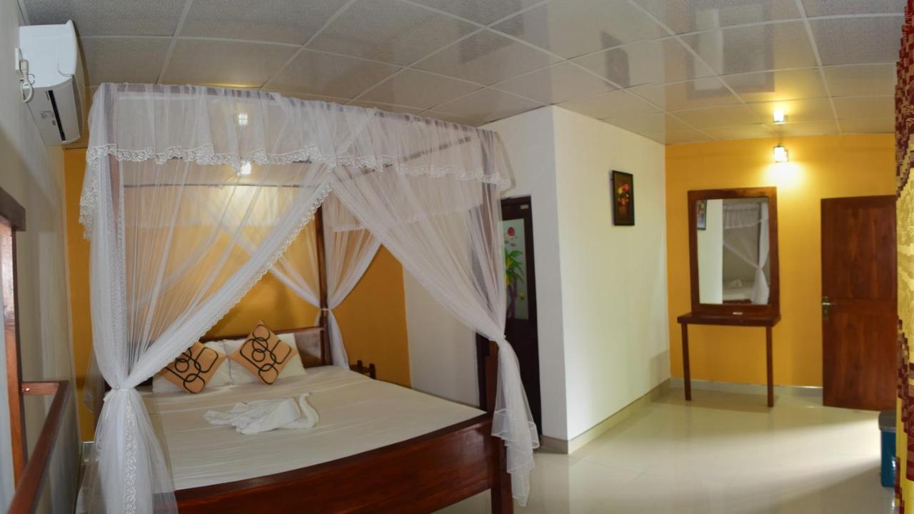 Palitha Homestay Sigirîya Extérieur photo