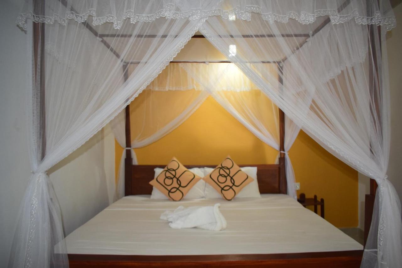 Palitha Homestay Sigirîya Extérieur photo